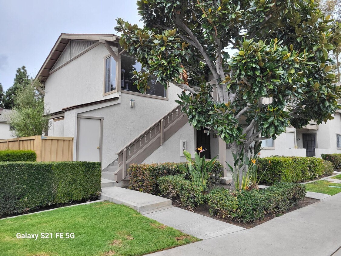 Primary Photo - NEW PRICE REDUCTION!!! Beautiful Condo: 3 ...