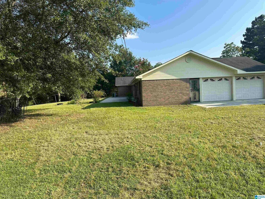 Building Photo - 6545 Co Rd 53
