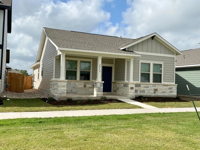 Foto del edificio - Room in House on Pecan Island Dr