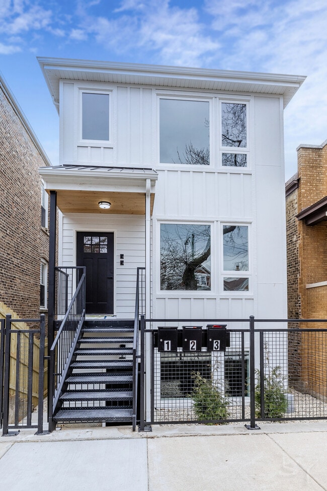 Building Photo - 2720 W 23rd St