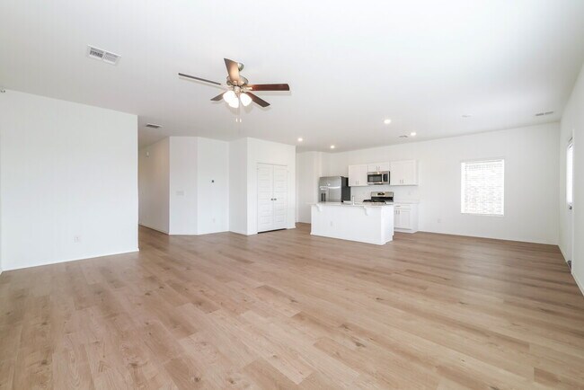 Building Photo - 12812 Torretta Wy