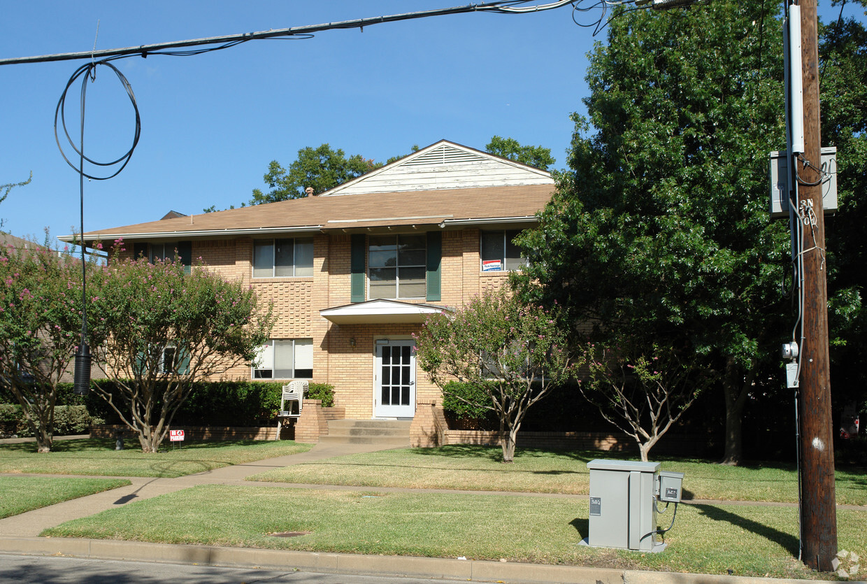 Building Photo - Knoxwood Apartments