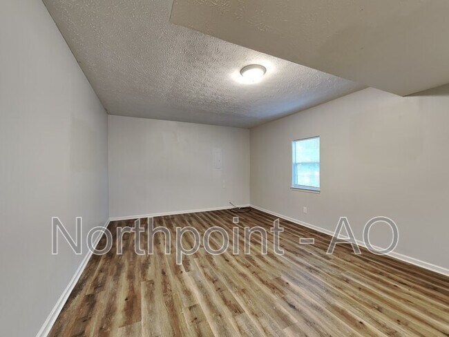 Foto del edificio - 32 Bay Cove Dr
