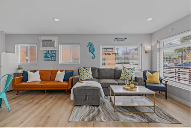Foto principal - 3841 Mission Blvd