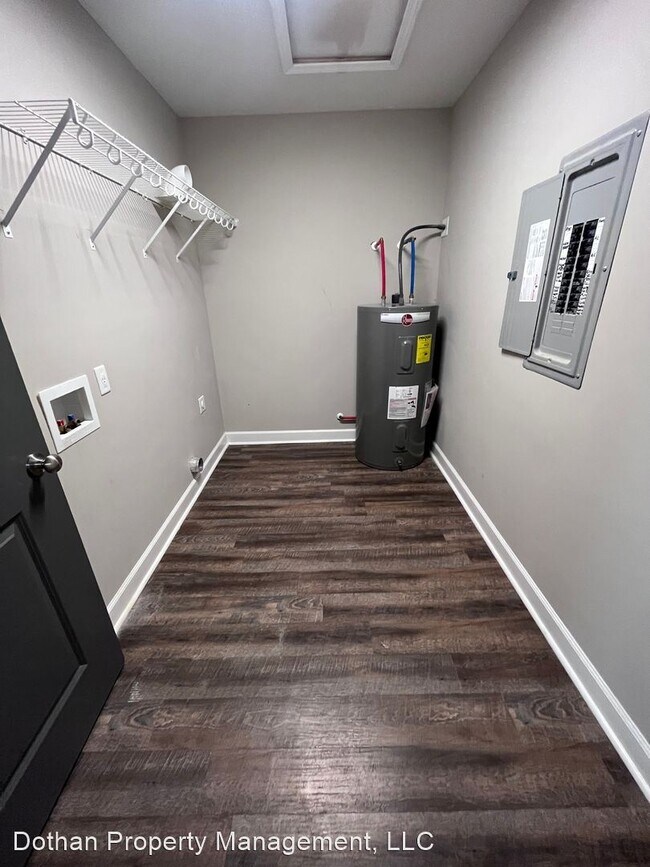 Foto del edificio - 3 br, 2 bath House - 920 Main St. Ste B