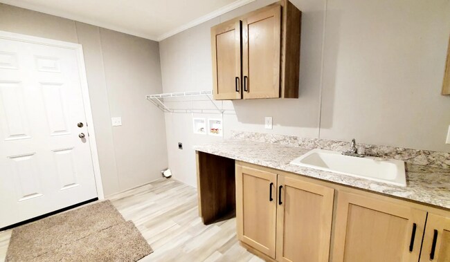 Foto del edificio - 9288 Windjammer Dr