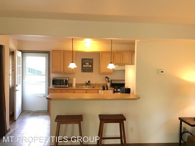 Building Photo - 1 br, 1 bath House - 1237 Kennett Ave #203