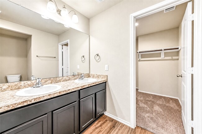 Building Photo - 1058 Rancho Grande Dr