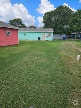 Building Photo - 1513 Lazy Ln