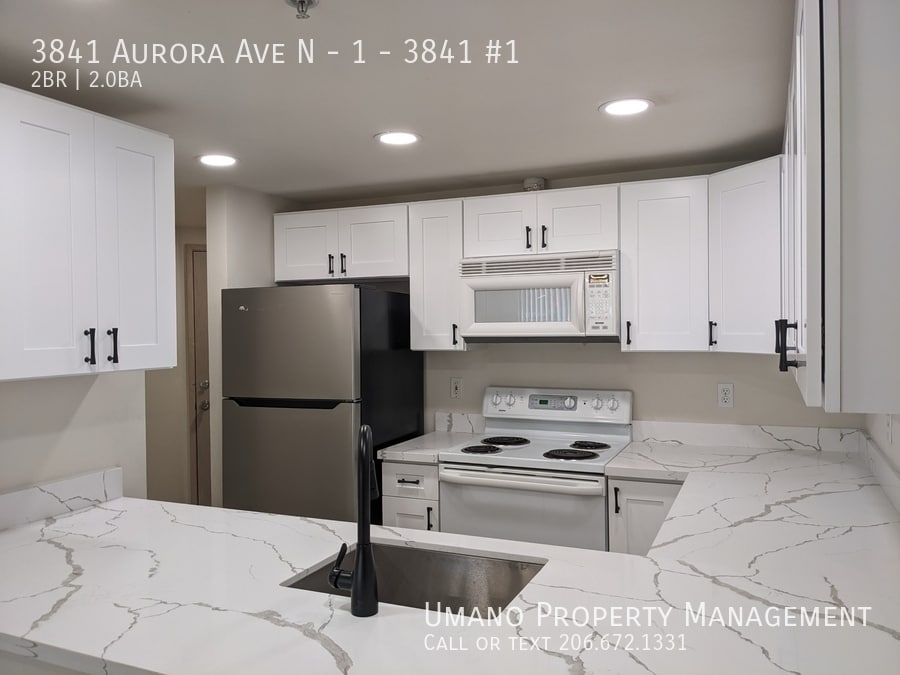 Primary Photo - 3841 Aurora Ave N