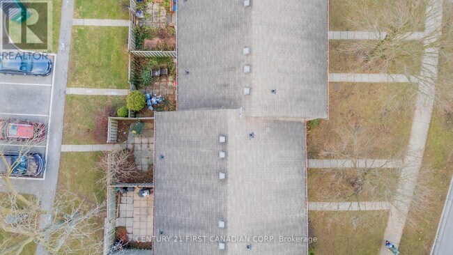 Photo du bâtiment - 1775 Culver Dr