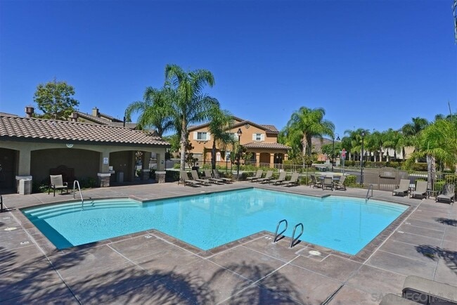 Building Photo - 10428 Duxbury Ln