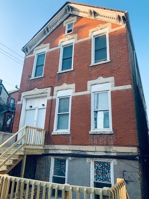 Primary Photo - 1166 W 19th Pl