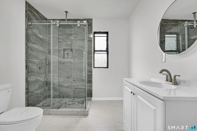 Foto del edificio - 54 Overlook Ave