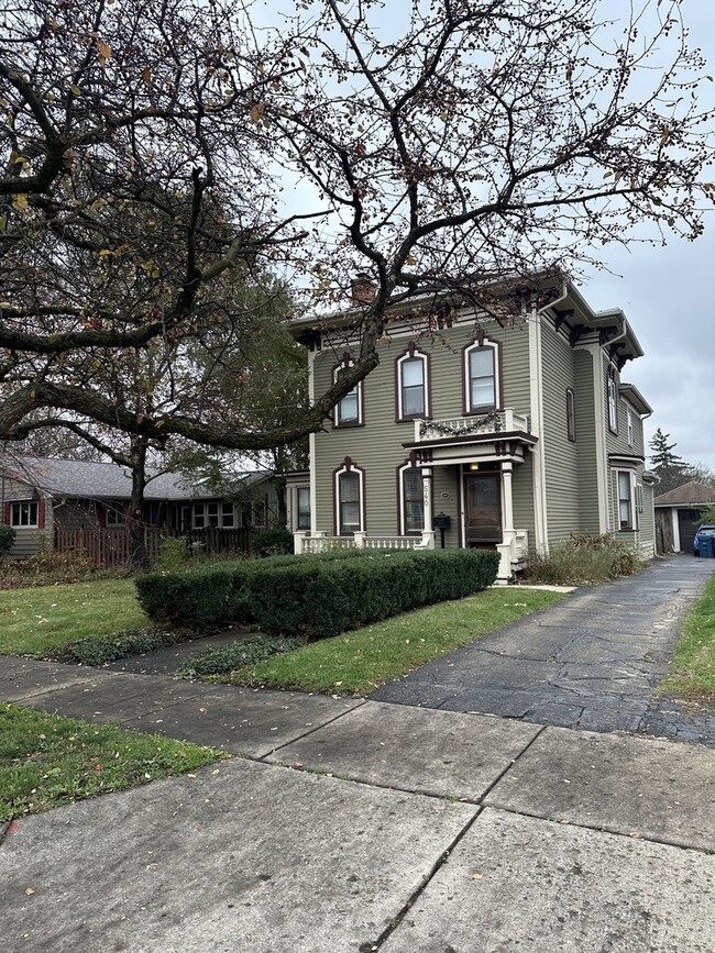 Building Photo - 540 Garfield Ave