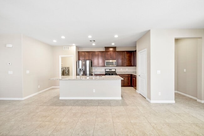Foto del edificio - Single-Story Summerlin Residence with Priv...