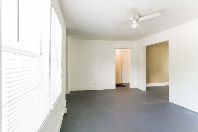 Building Photo - 8032 5th Ave N