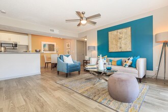 Newly Renovated Apartments - Fountains at Forestwood