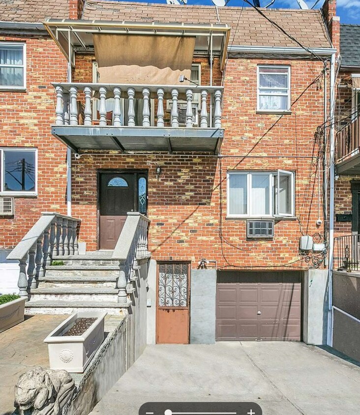 Primary Photo - 6227 65th St