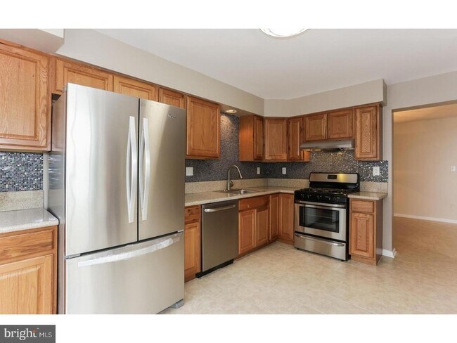Building Photo - 206 Sandpiper Ct