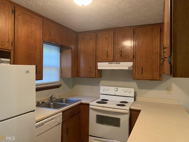 Building Photo - 110 Chalfont Dr