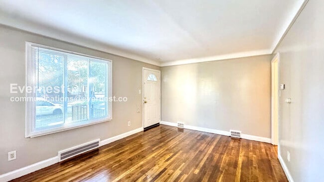 Building Photo - 4375 Guilford St