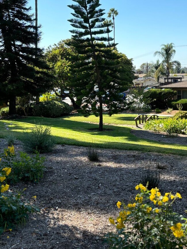 Building Photo - 2/2  Condo Grossmont Village In La Mesa Fo...