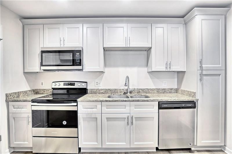 Primary Photo - 2657 Lenox Rd NE