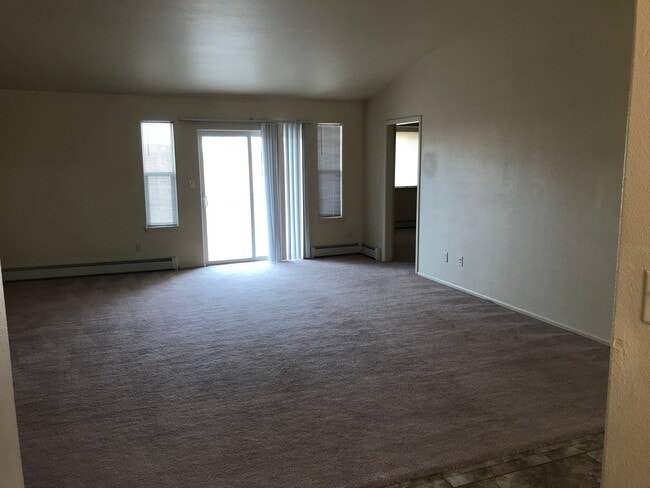 Building Photo - 1854 Natalia Way
