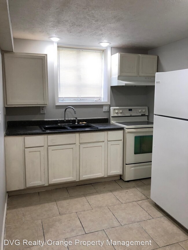 Foto del edificio - 4420 N 48th St