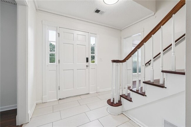 Building Photo - 1416 Manchester Ct SW