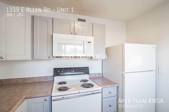 Building Photo - $975- 2 Bed/ 2 Bath Ground Floor  Unit Ava...
