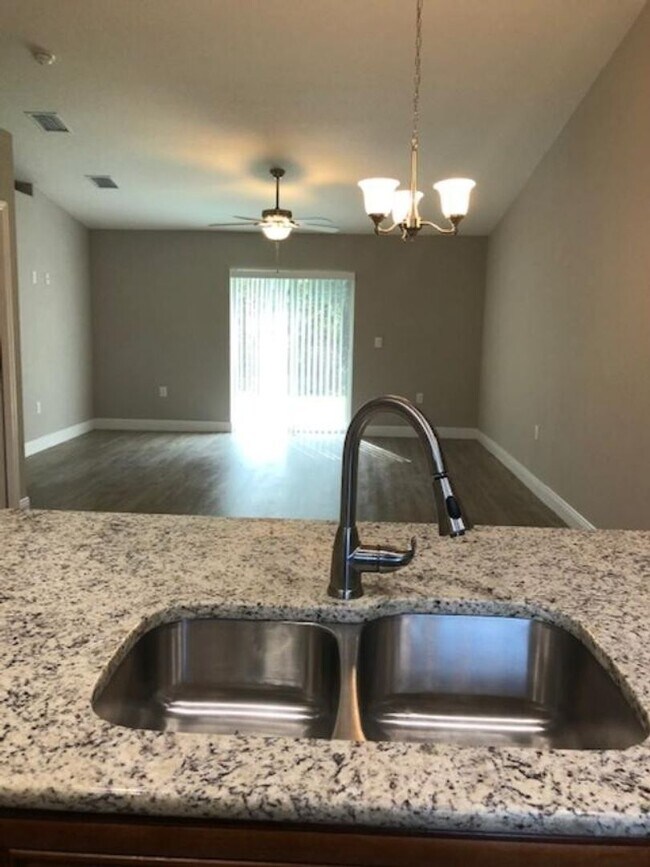 Foto del edificio - CITRUS SPRINGS DUPLEX