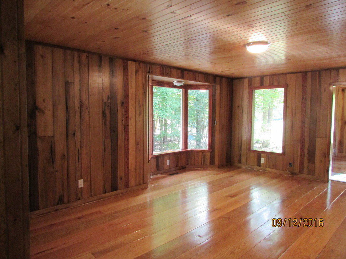 Primary Photo - Beautiful Country Cabin