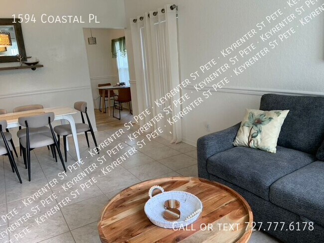 Foto del edificio - 1594 Coastal Pl