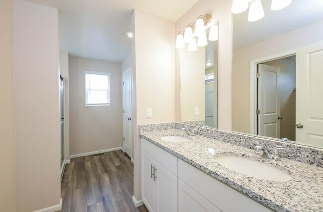 Foto del edificio - 10137 Scranton Way