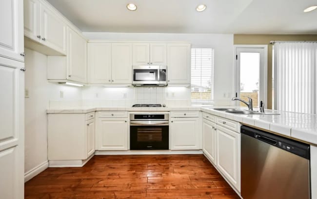 Building Photo - 9175 S Cullen Wy