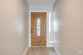 Building Photo - 390 Driftwood Ct