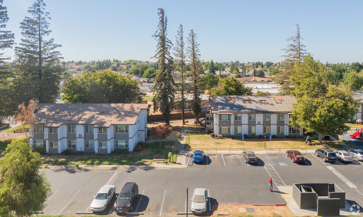 Building Photo - Oakdale II Apartments