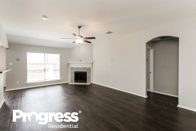 Foto del edificio - 302 Shadow Bend Cir