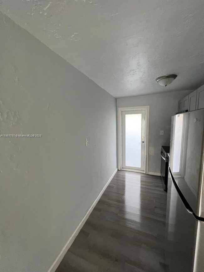 Building Photo - 2864 NW 6th Ct