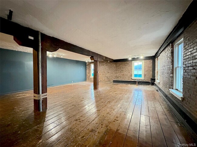 Foto del edificio - 12 Front St