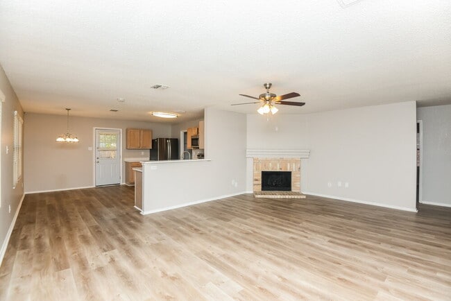 Building Photo - 8725 Hunters Trail