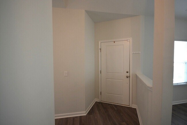 Building Photo - Lovely Home In Pooler