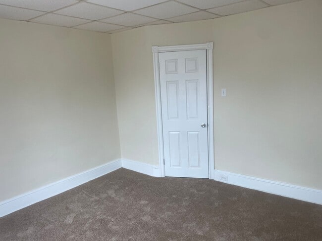 Building Photo - Your Next Home in Philadelphia – 3 Bedroom...