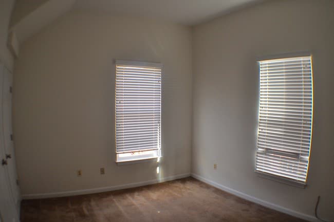 Building Photo - 222 W Monument St