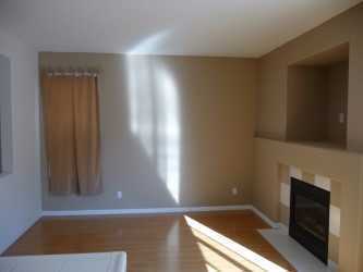 Foto del edificio - Beautiful 3 bed, 2.5 bath with loft in Cam...