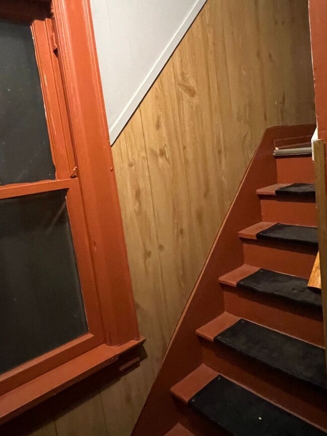 Building Photo - 375 Military Rd