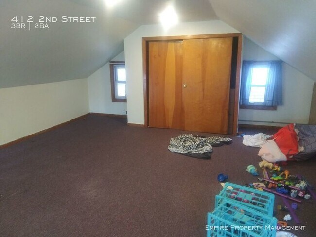 Building Photo - 3 Bedroom 1.5 Bath in Slatington with Garage