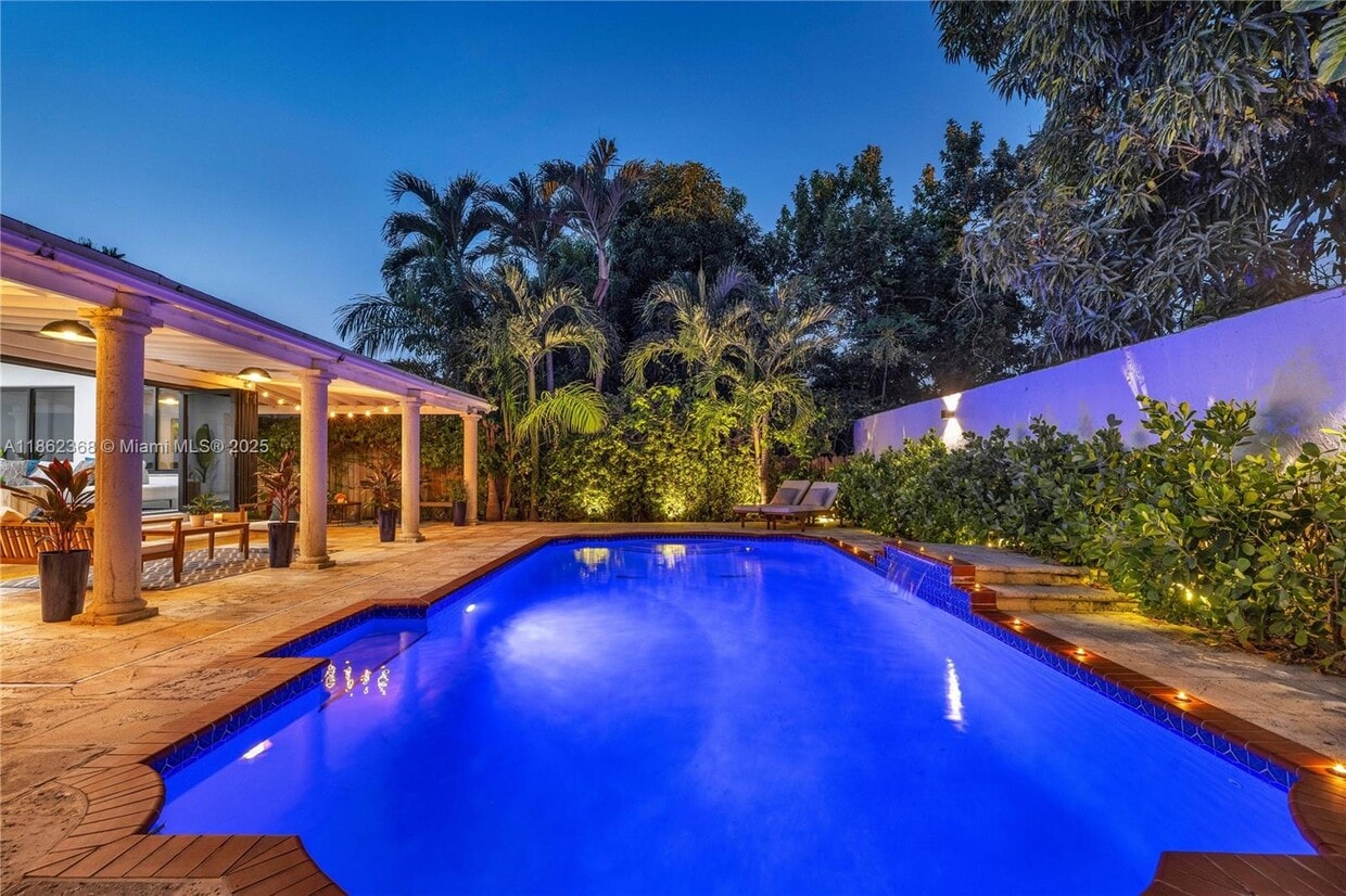 Foto principal - 341 SW 21st Rd